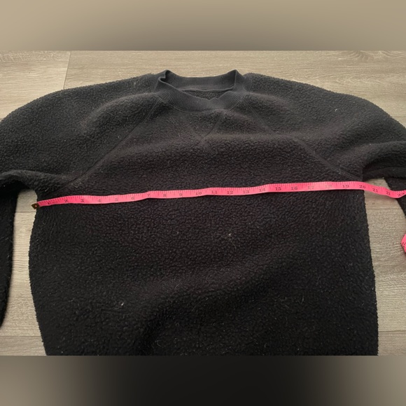 Everlane Sherpa Sweater Crew - Picture 5 of 5